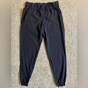 Lululemon On the Fly Jogger *Luxtreme